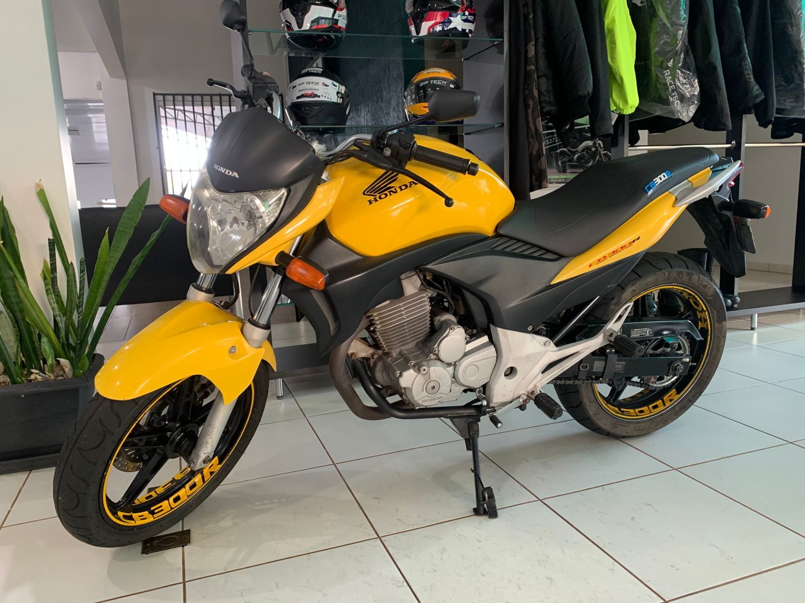 Honda CB300 R — foto 3