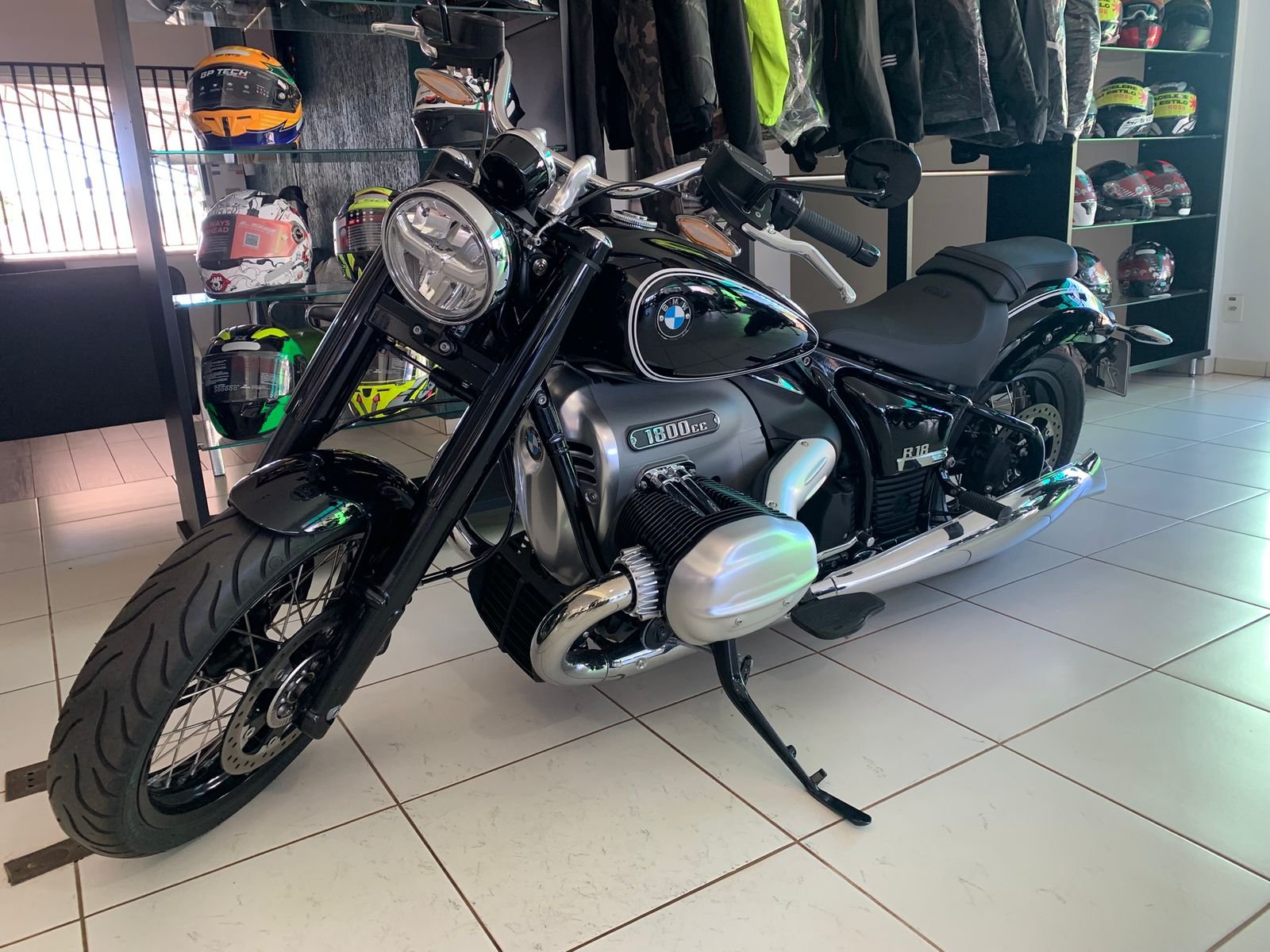 BMW R18 — foto 2
