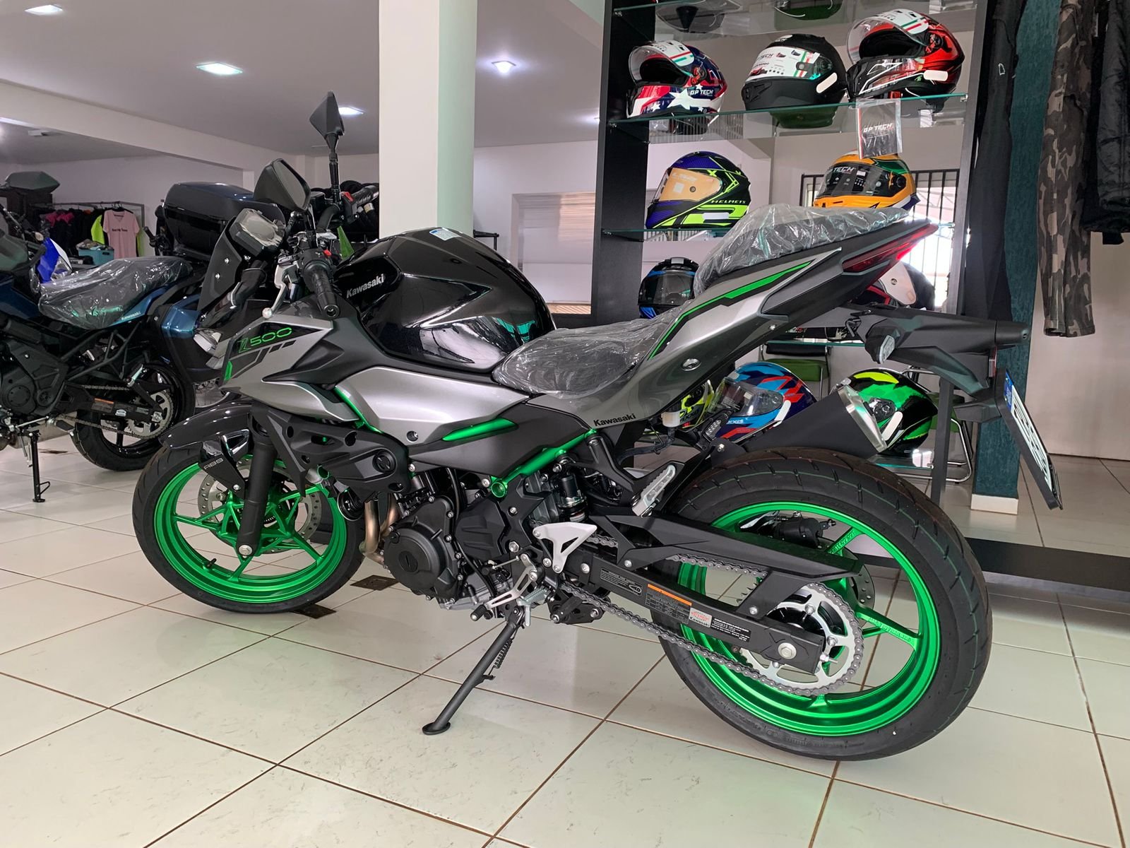 Kawasaki Z500 — foto 7
