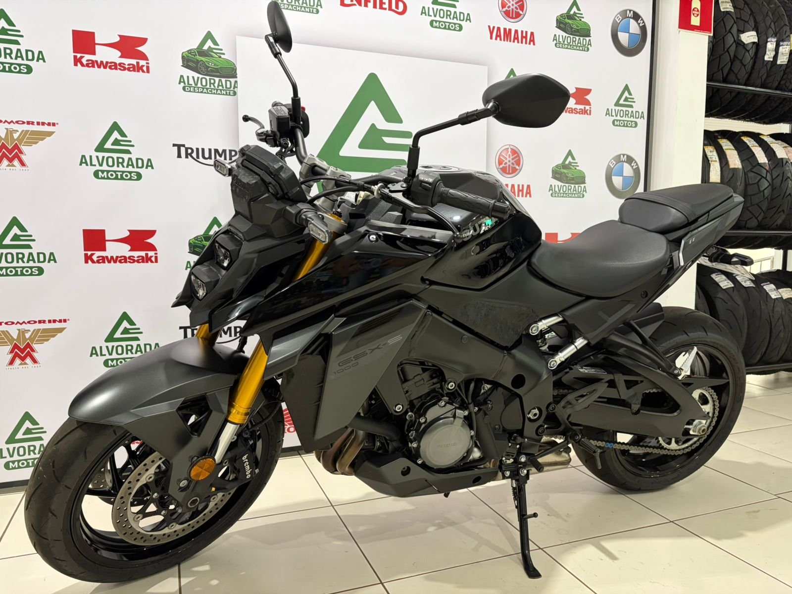 Suzuki GSX-S — foto 2