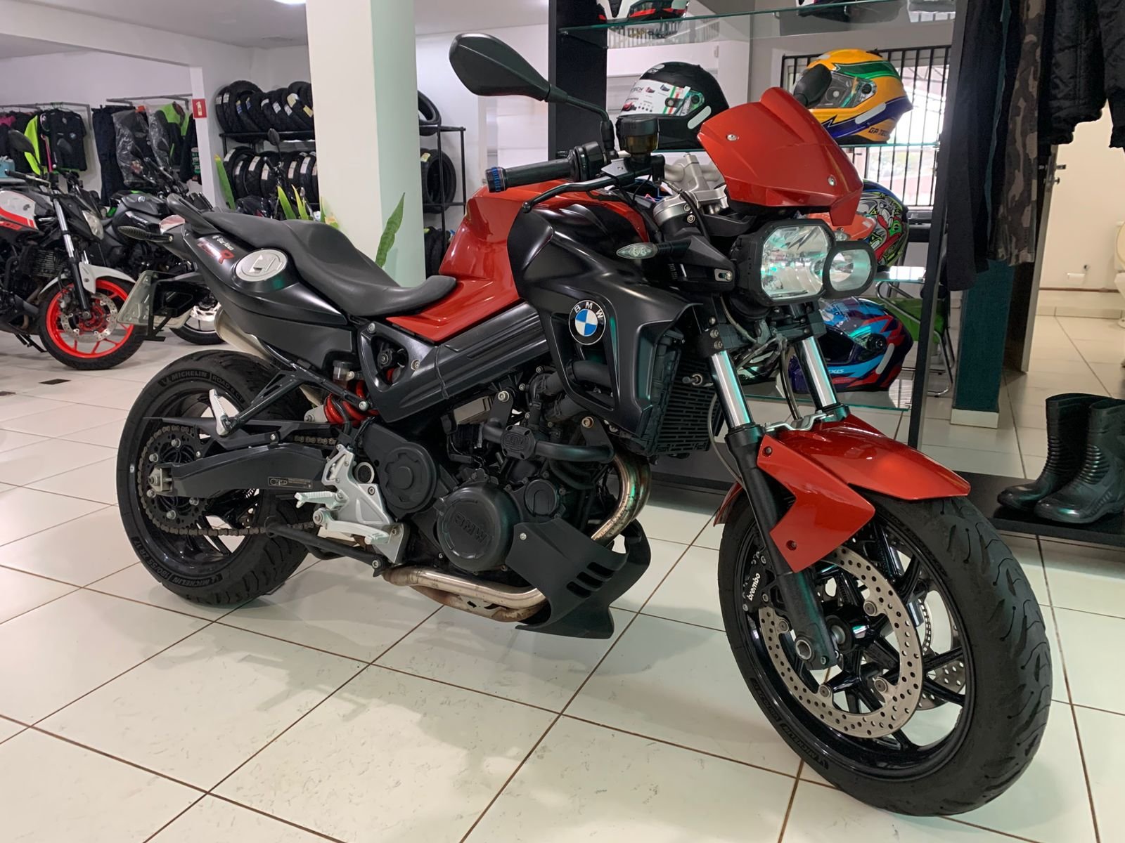BMW F800
