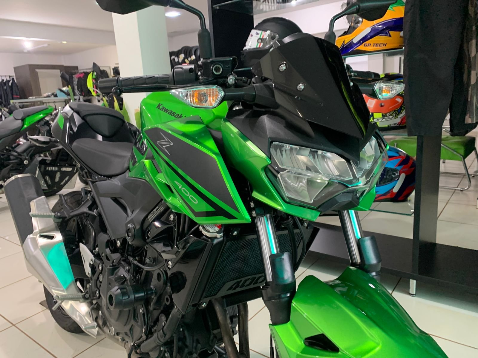 Kawasaki Z400 — foto 2