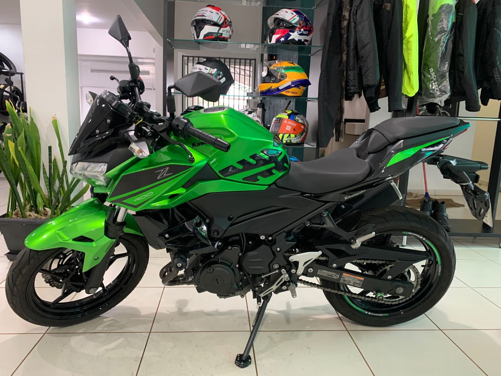 Kawasaki Z400 — foto 5