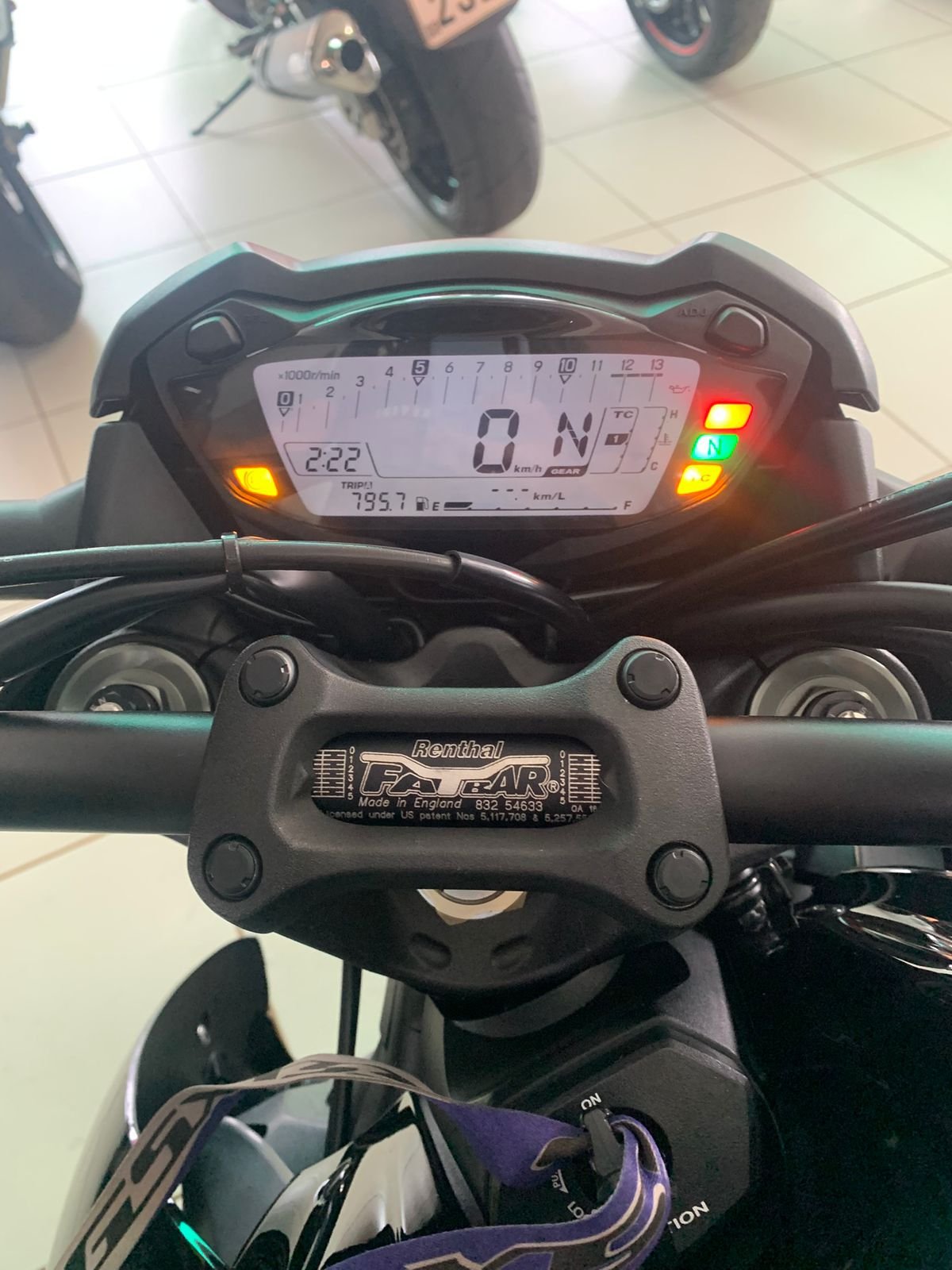 Suzuki GSX 1000 — foto 7