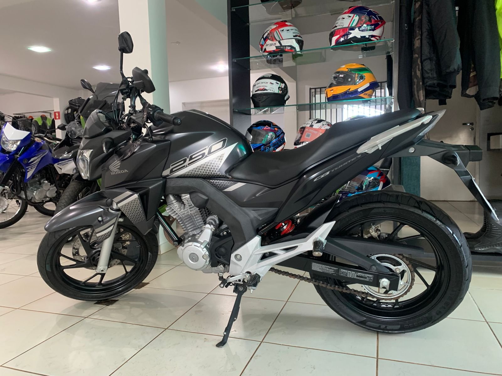 Honda CB250 — foto 6