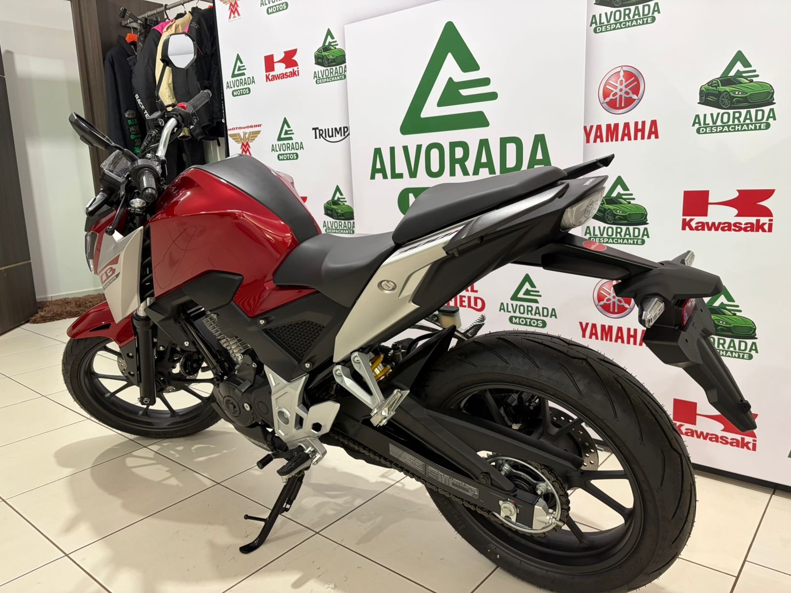 Honda TWISTER 300 — foto 5