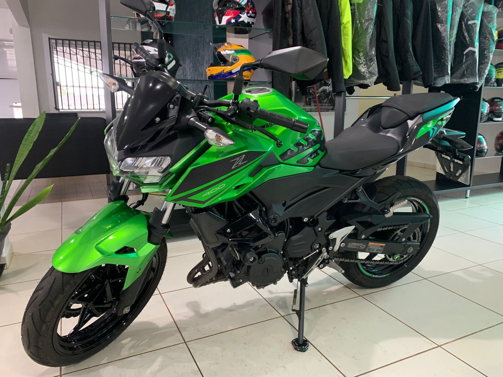 Kawasaki Z400 — foto 3