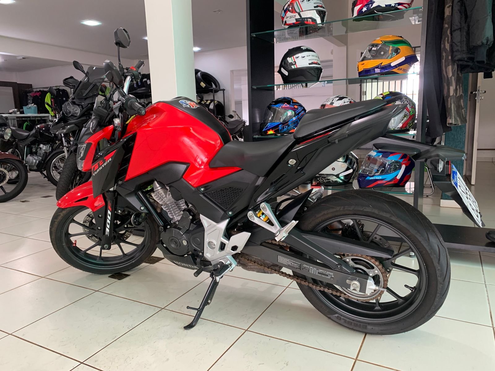 Honda CB300 — foto 7