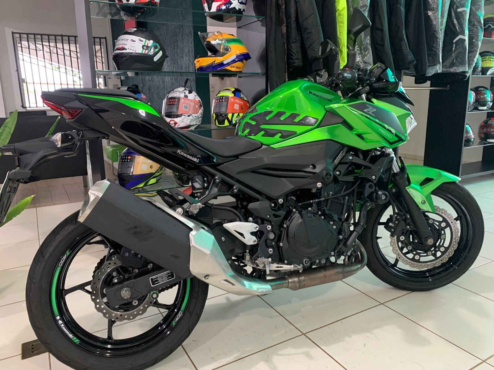 Kawasaki Z400 — foto 6
