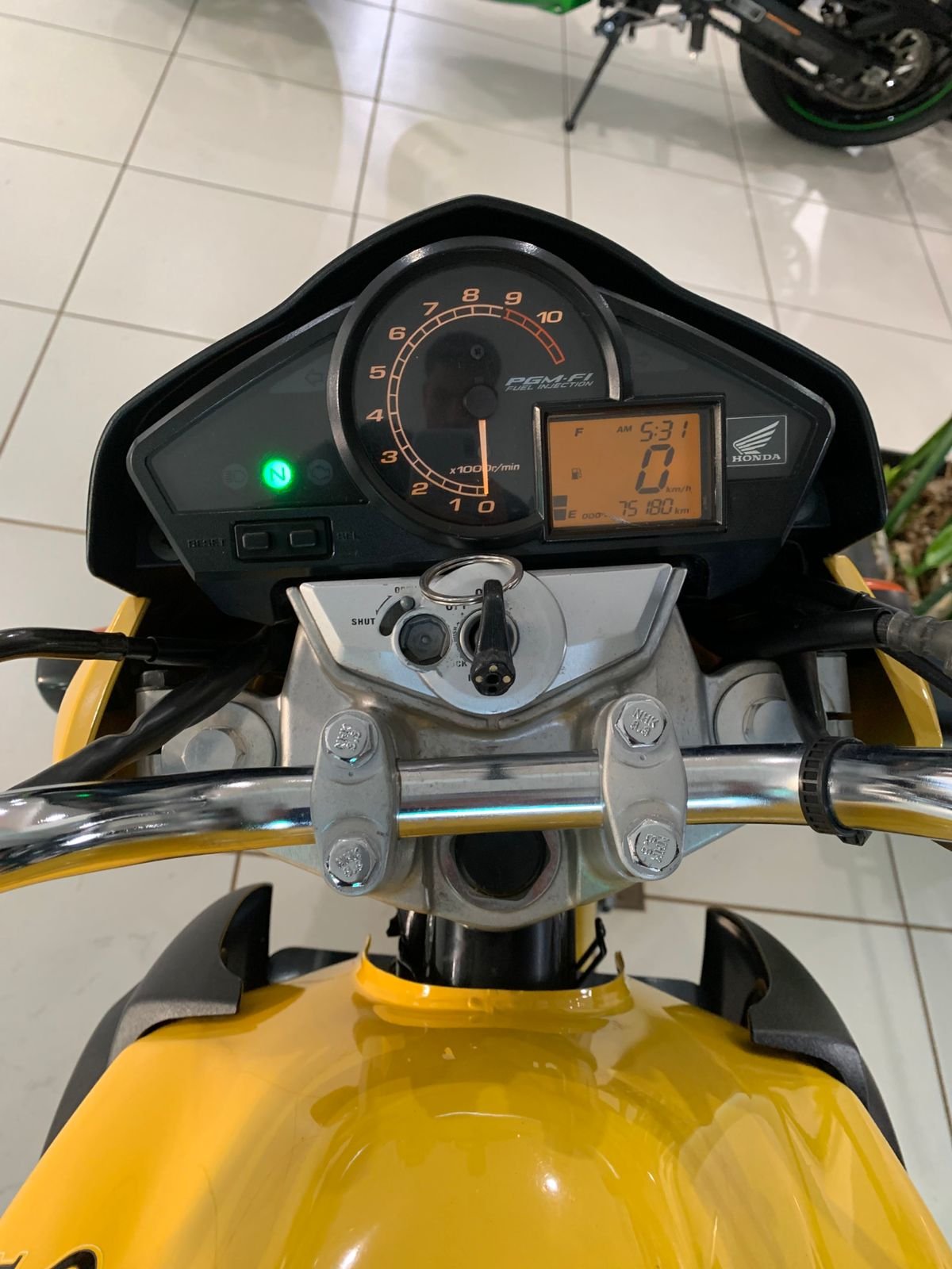 Honda CB300 R — foto 8