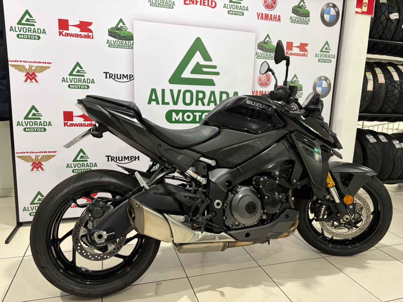 Suzuki GSX-S — foto 5